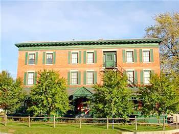 Rogues Harbor Inn Lansing Exterior foto